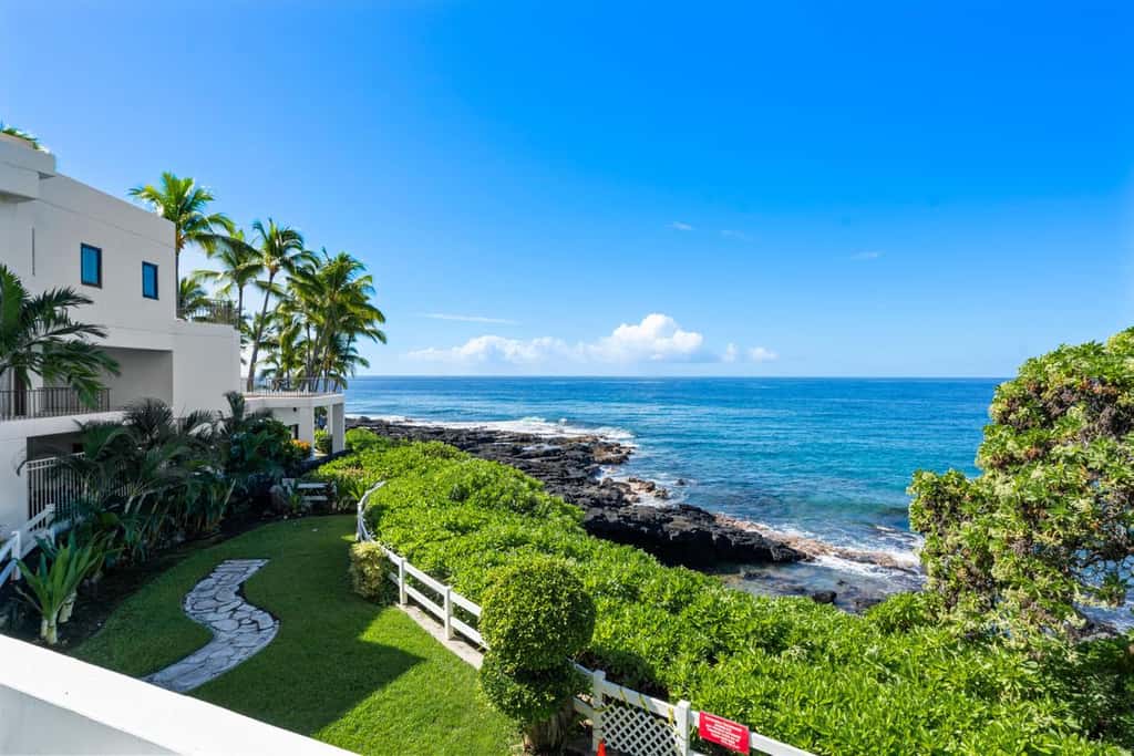 Primo Kona Condo