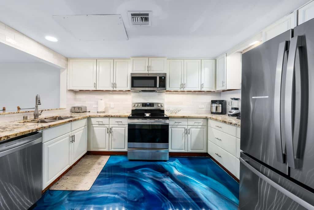 Primo Kona Condo