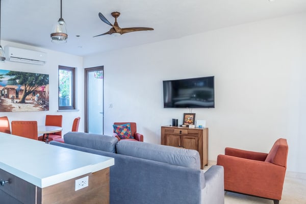 Casa del Gallo-Home in Loreto bay- Baja reimagined! steps from Community Pool