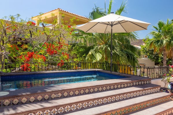 3 bedroom FN 210 BBQ, private pool, Tower ocean view