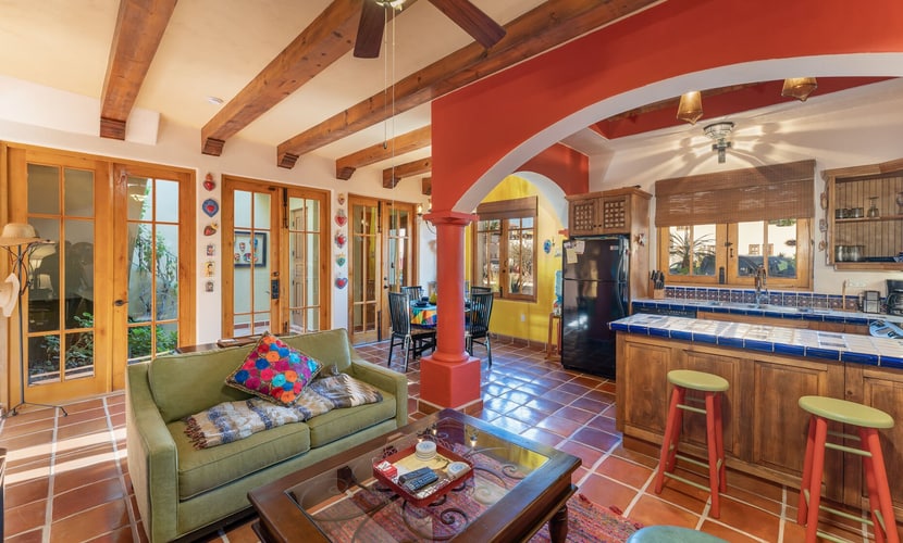 Casa Juanchi Mountain views and just steps from restaurants, pool, and the beach of Loreto Bay