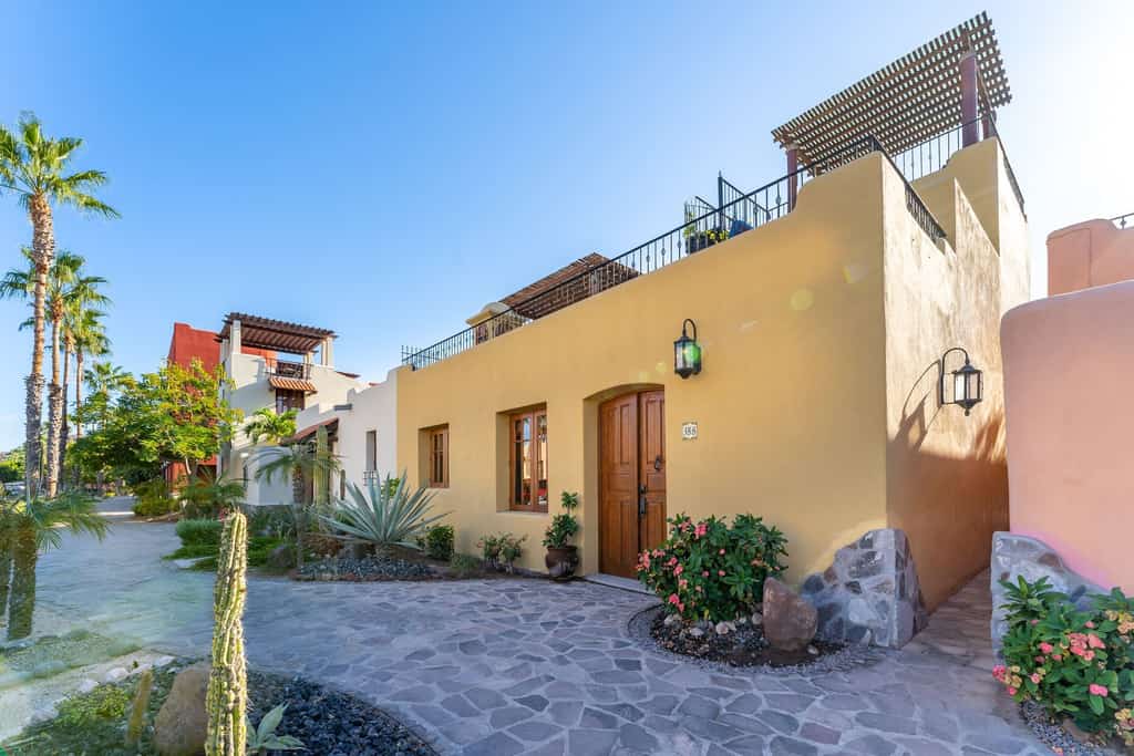 Casa Juanchi  Mountain views and just steps from restaurants, pool, and the beach of  Loreto Bay