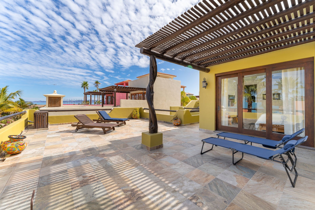 Casa Del Mar