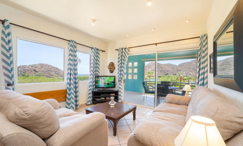1 Bed & 1 Bath Condo with Ocean, Mountain and Golf course View, Amazing