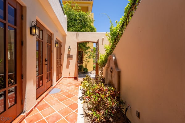 2 bed, 2 bath Tower view BBQ AV174