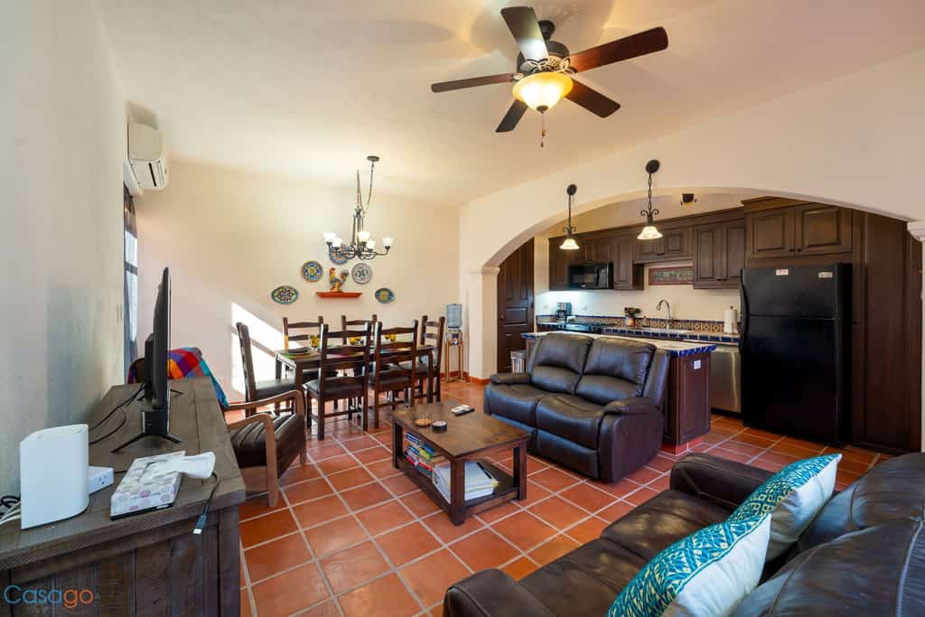 2BR, 2BA Loreto home with mountain views, community pool, and full kitchen.