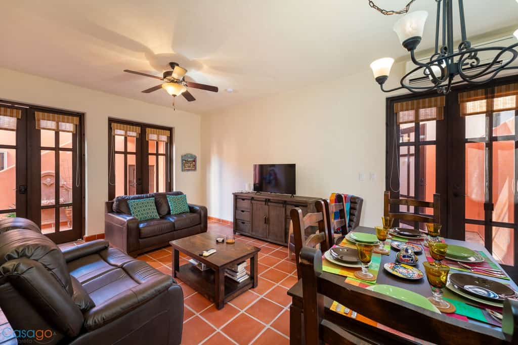 2BR, 2BA Loreto home with mountain views, community pool, and full kitchen.