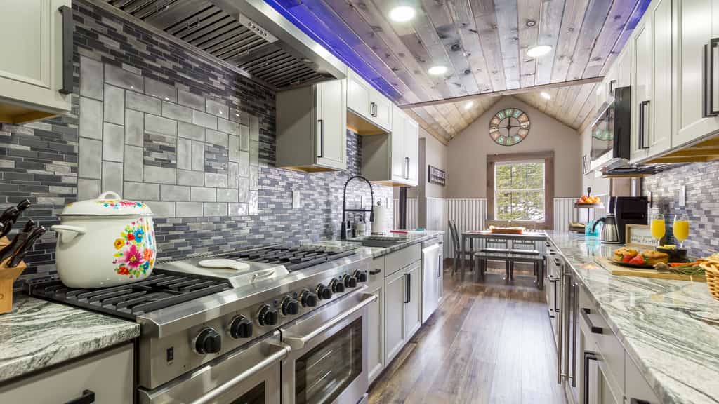 Pet Friendly Home! Cub House,3Br/2½Ba,Sleeps 8,Firepit,BBQ,Golf,20m 2 YNP