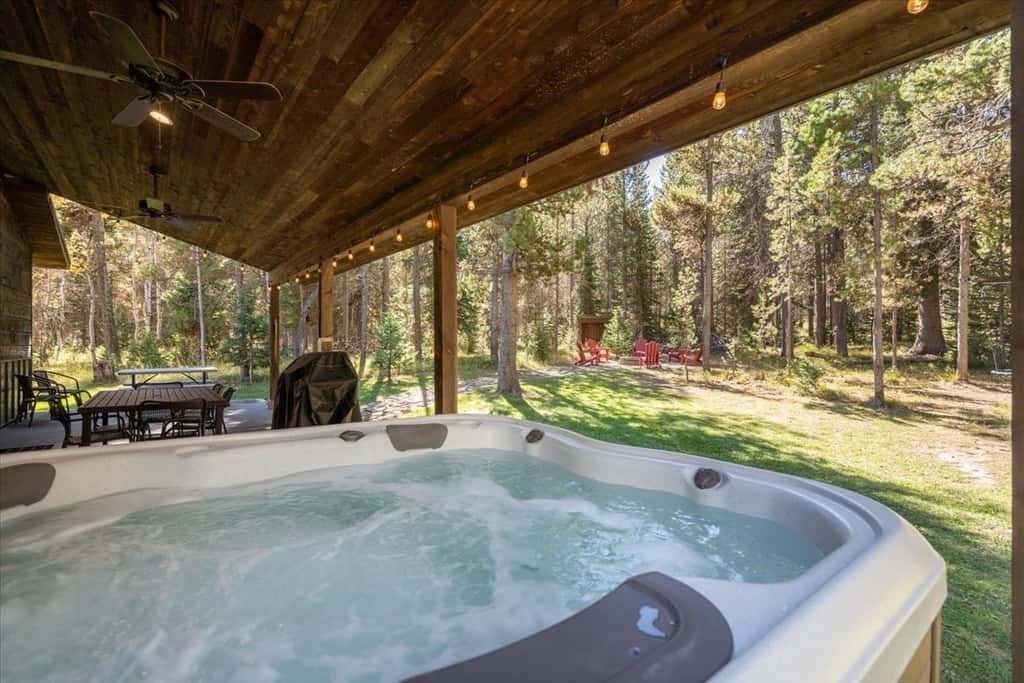 Henry's Lake Hideaway