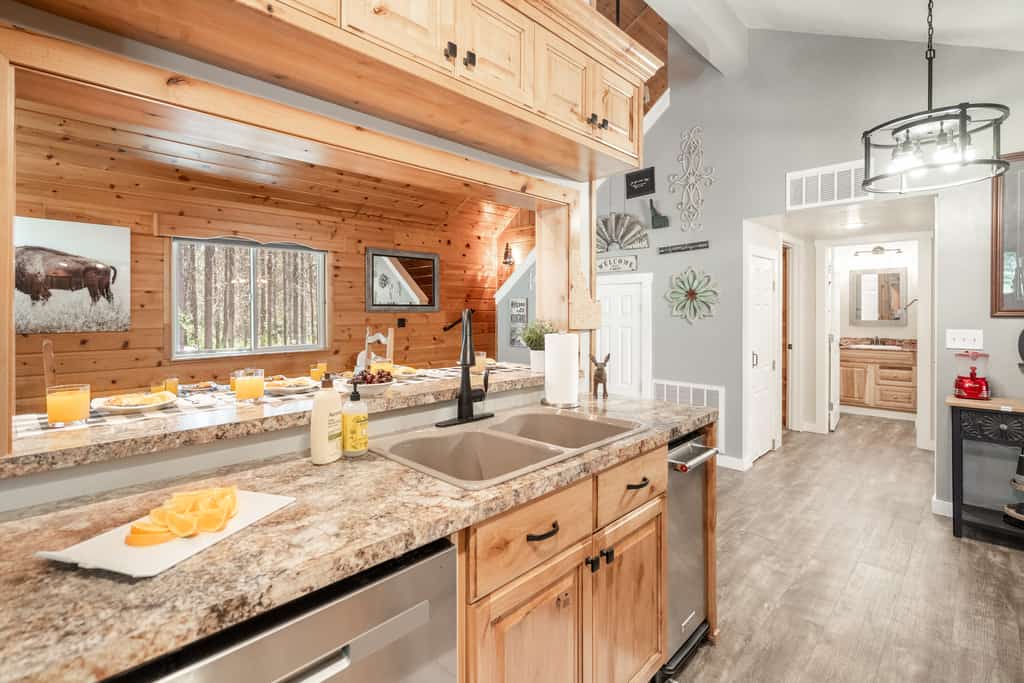 Pet Friendly Home! Roaming Buffalo  w/ Hot Tub & Sauna, Secluded Forest Escape Near YNP