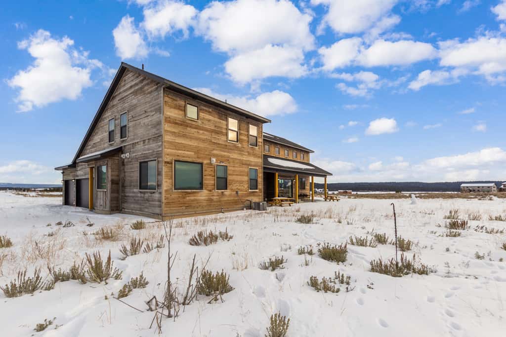 Mountain Side Manor