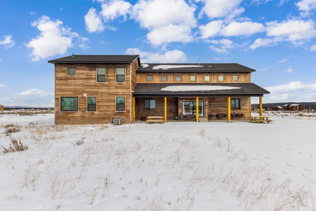 Mountain Side Manor