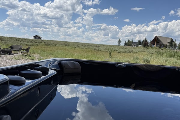 Pet Friendly Home! Mountain Side Manor, AC, Game Room, Hot Tub, Near Yellowstone, Sleeps 15