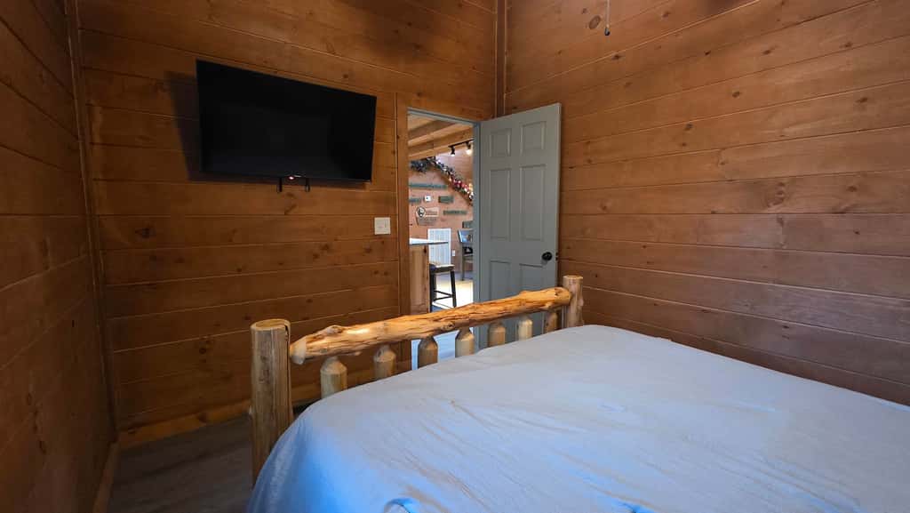 Serene Cabin Retreat・Hot Tub・Games・Grill・Firepit