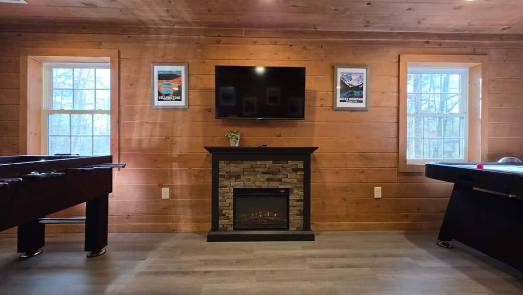Serene Cabin Retreat・Hot Tub・Games・Grill・Firepit