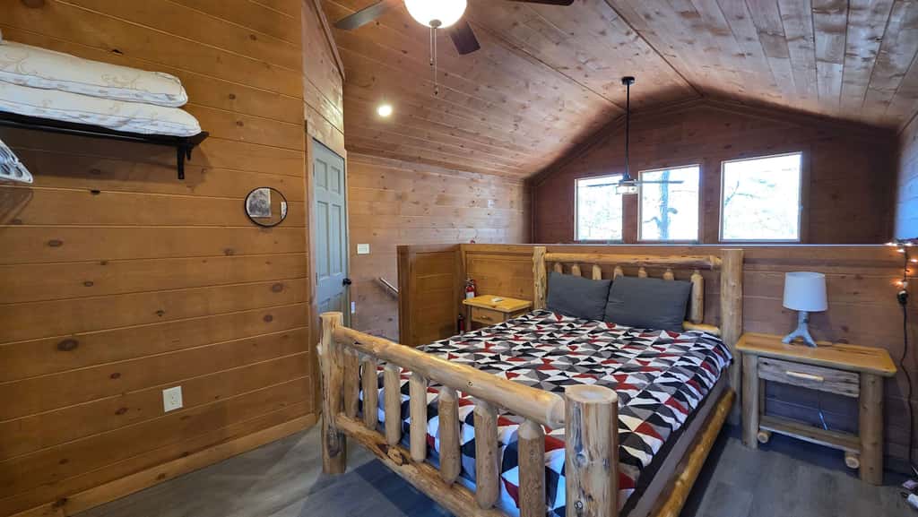 Serene Cabin Retreat・Hot Tub・Games・Grill・Firepit