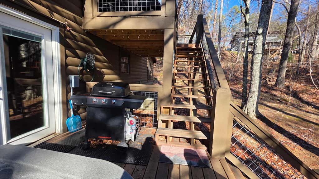 Serene Cabin Retreat・Hot Tub・Games・Grill・Firepit