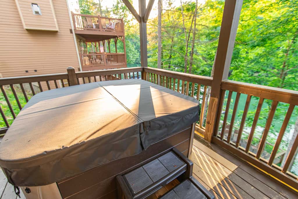 Lakefront Home w/Private Dock, Hot Tub 