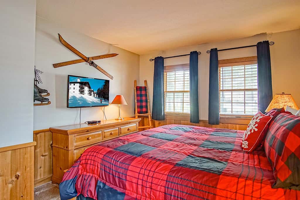 1 Br:   Whistlepunk 33