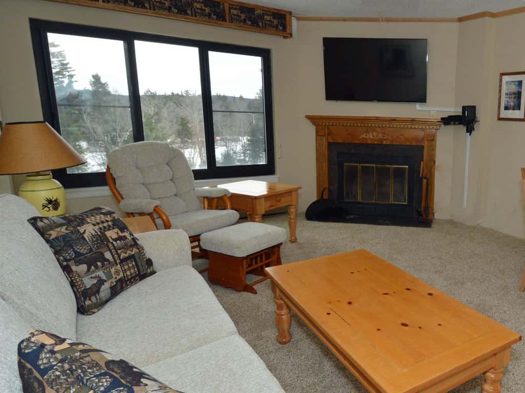 2 Br: Silver Creek 1215