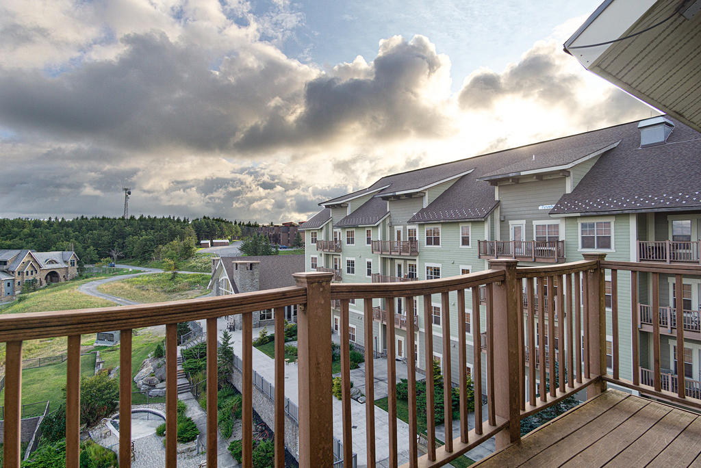2 Br:   Soaring Eagle 406