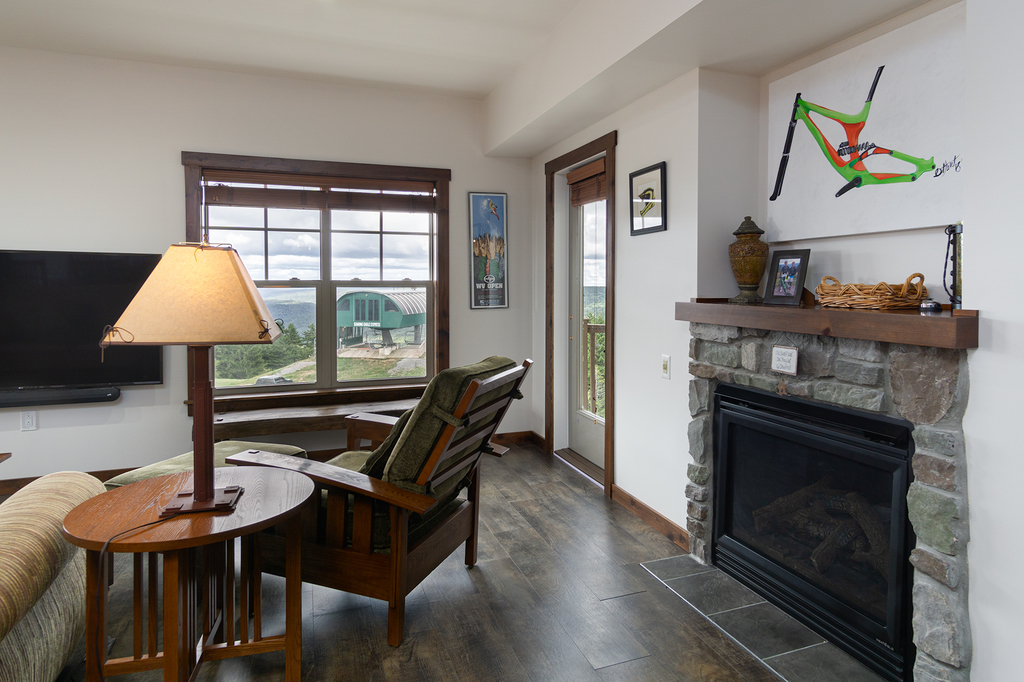 3 Br: Soaring Eagle 201
