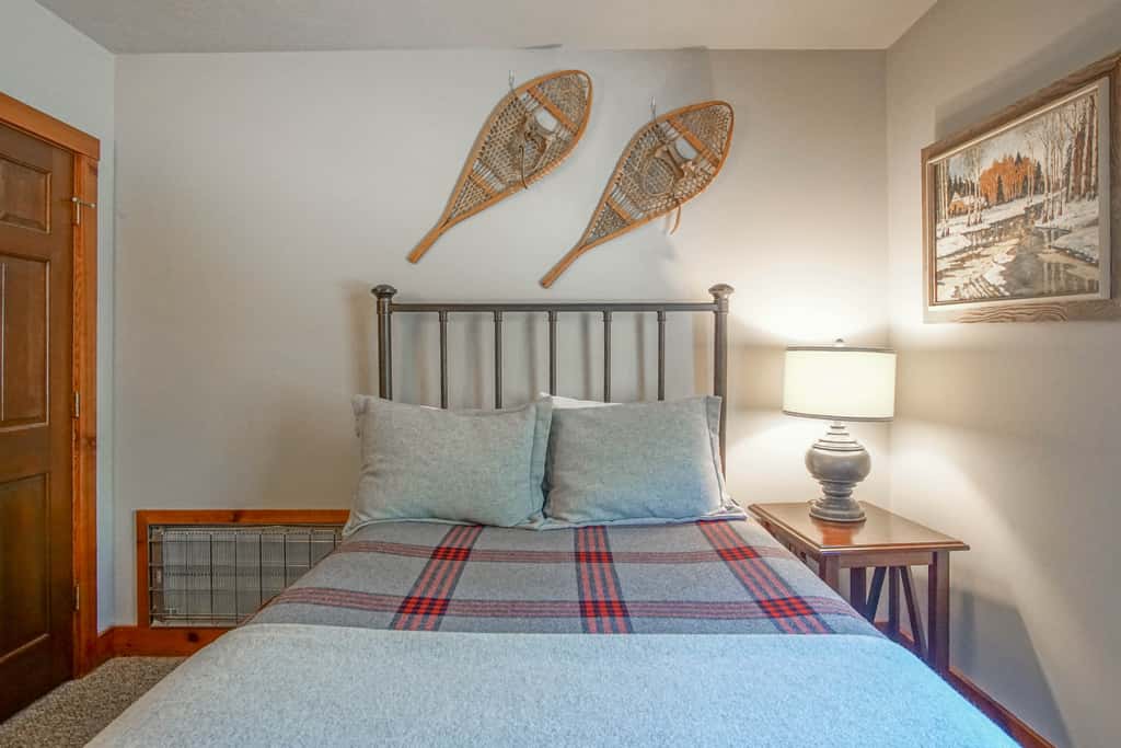 4 Br:   Whistlepunk 18