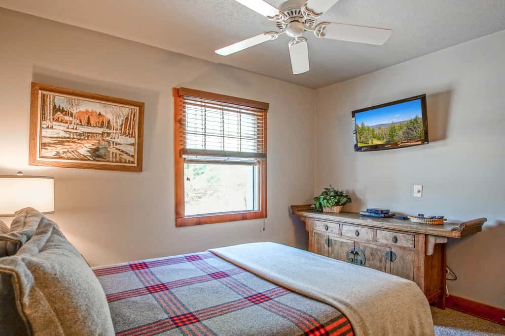 4 Br:   Whistlepunk 18