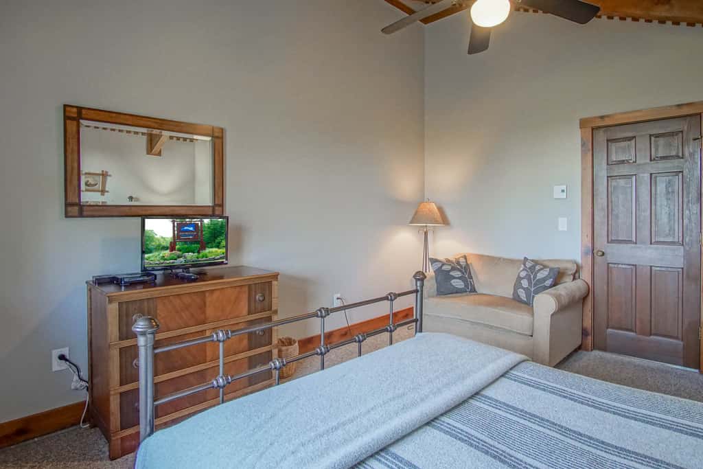 4 Br:   Whistlepunk 18