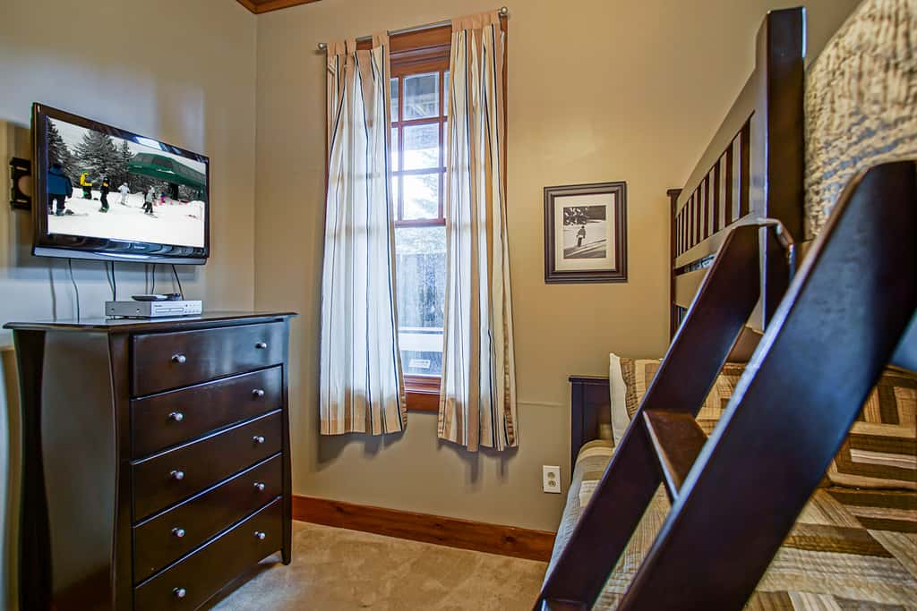 4 Br:   Shays Landing 6