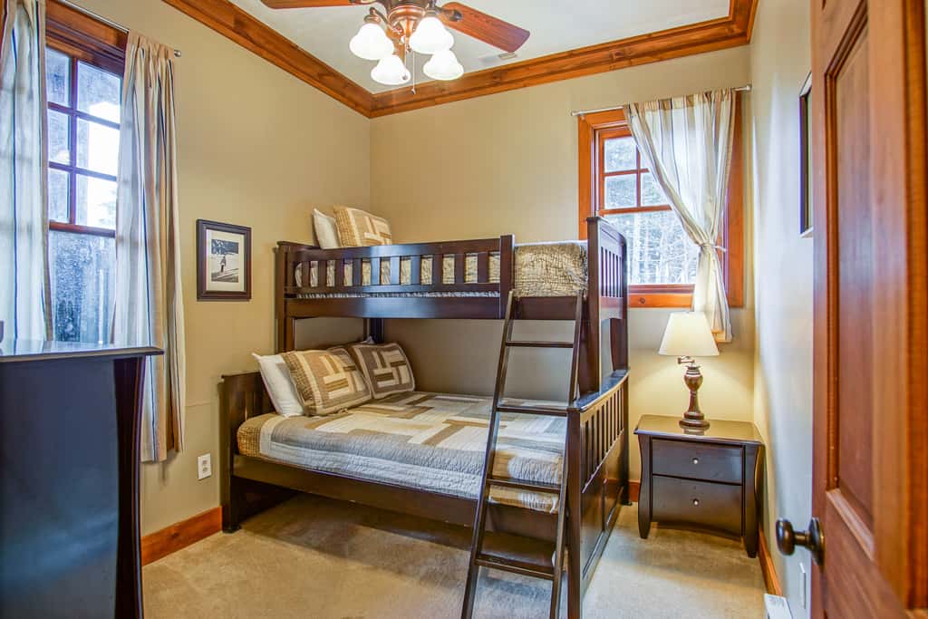 4 Br:   Shays Landing 6