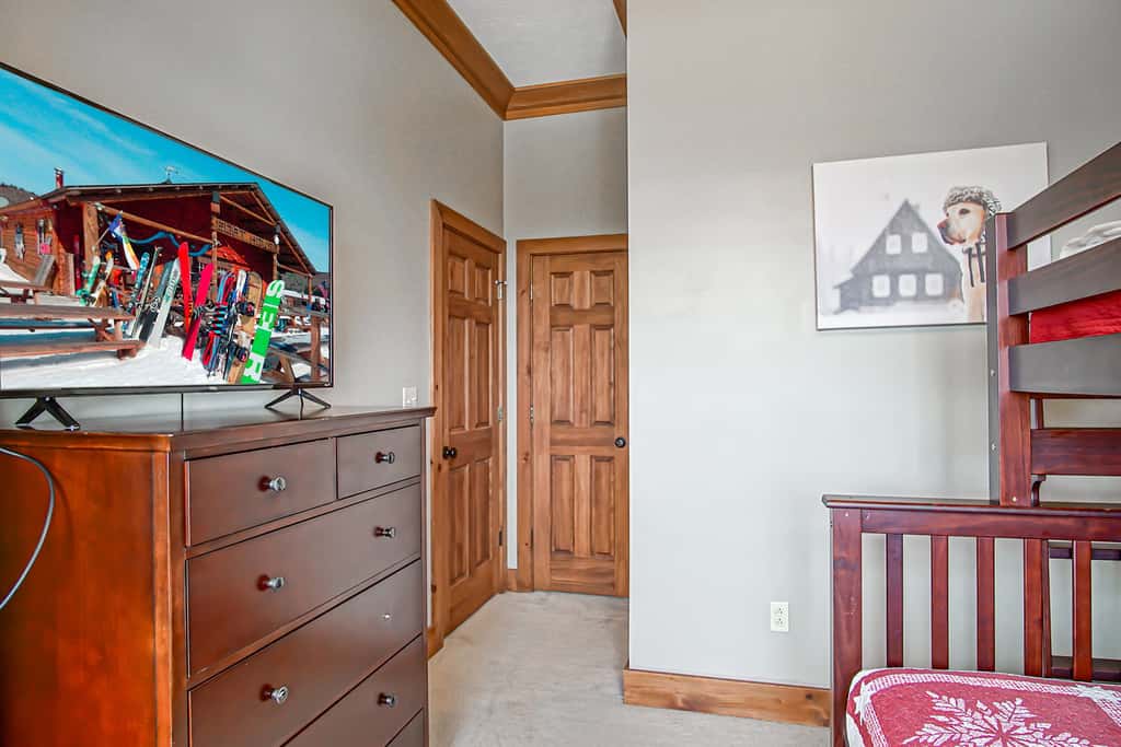 4 Br:   Shays Landing 6
