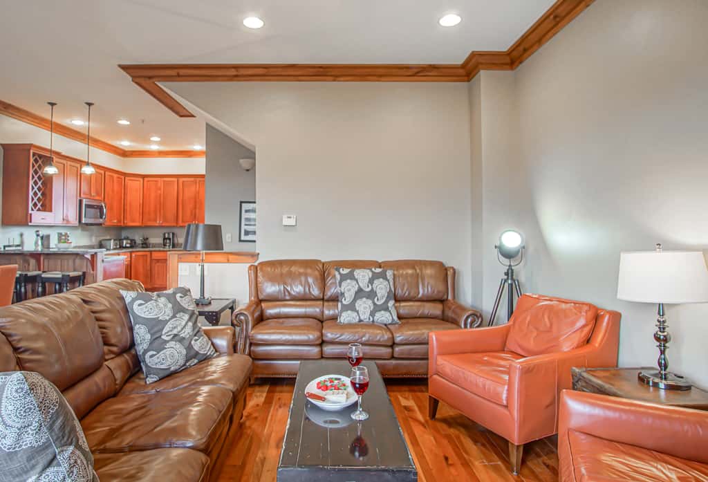 4 Br:   Shays Landing 6