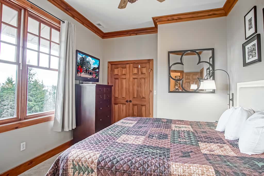 4 Br:   Shays Landing 6