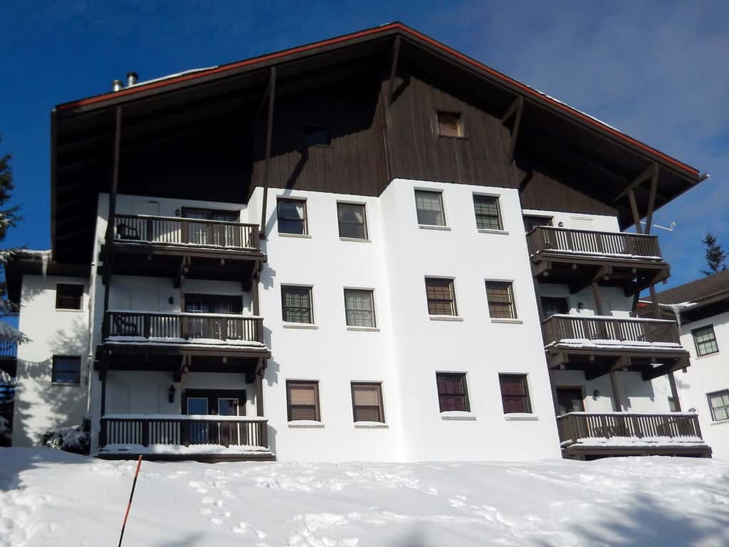 4 Br:   Whistlepunk 12