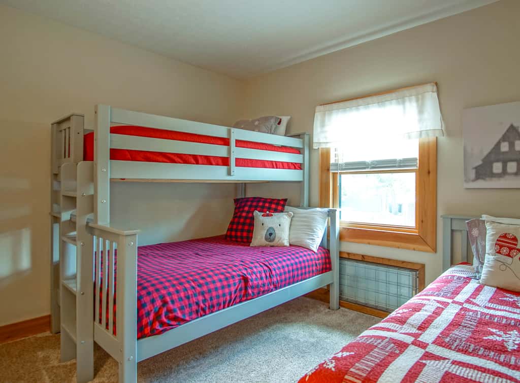 4 Br:   Whistlepunk 12