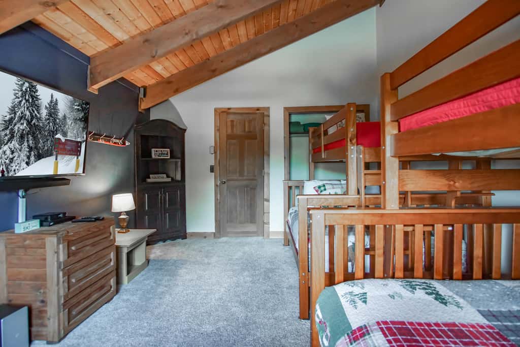 4 Br:   Whistlepunk 12