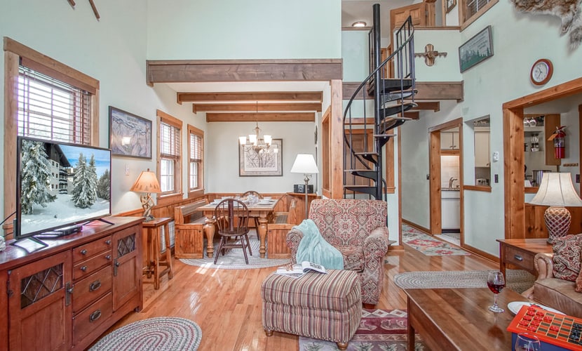 Autumn Mountain Stay | Whistlepunk 32, 4BR + Loft