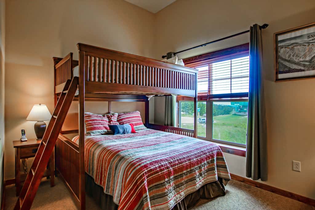 3 Br:   Soaring Eagle 104