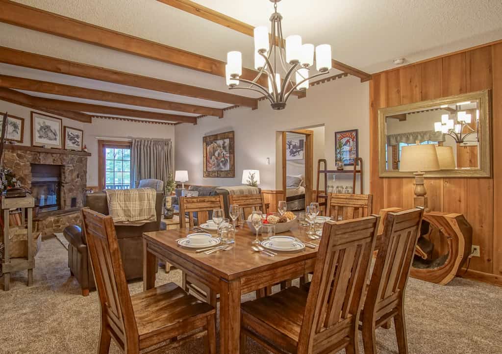 Whistlepunk # 28:  2 Bedrooms, 2 Full Baths:  Slope Side.  Wood Fireplace. Central Location.