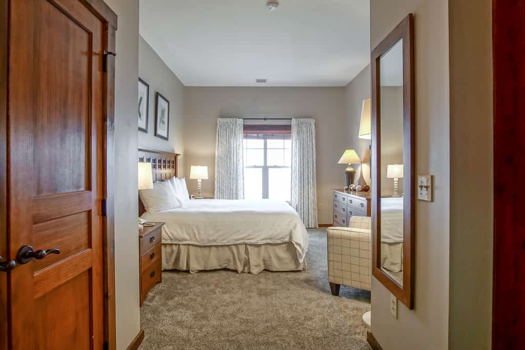 Soaring Eagle #402:  2 Bedrooms, 2 Full Baths: Slope Side,  Hot Tubs. Underground Parking.