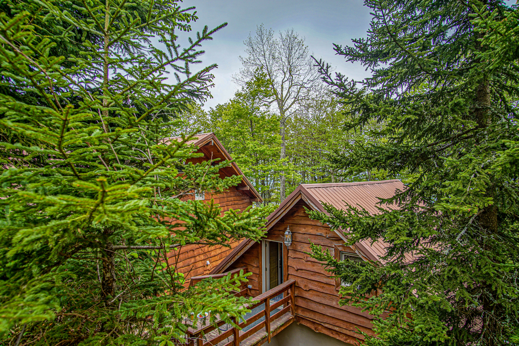 1 Br: South Westridge Rd. 047 GH