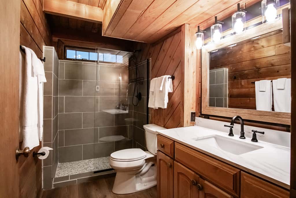 6 Br: North Westridge Rd. 111