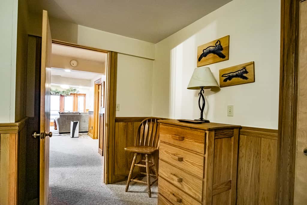 6 Br: North Westridge Rd. 111
