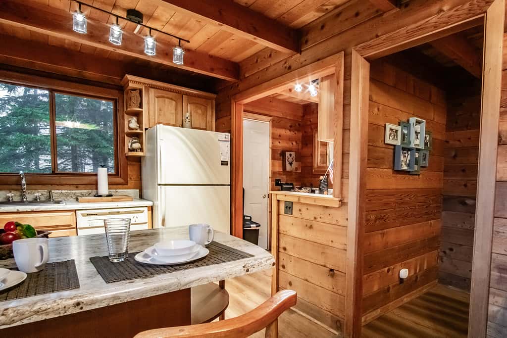6 Br: North Westridge Rd. 111