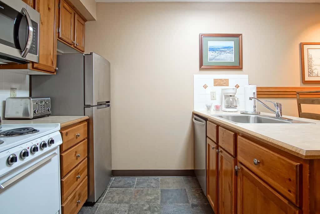 1 Br Studio: Rimfire 162