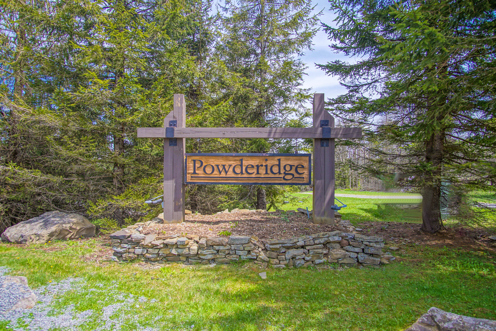 2 Br: Powderidge 02