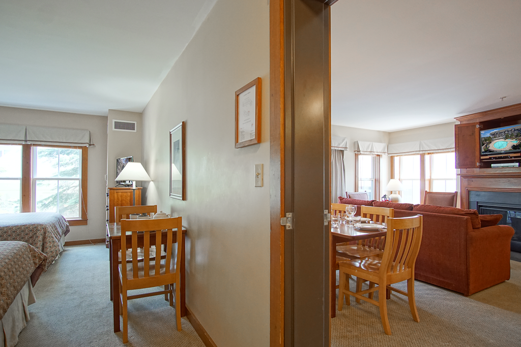 2 Br: Allegheny Springs 201-203