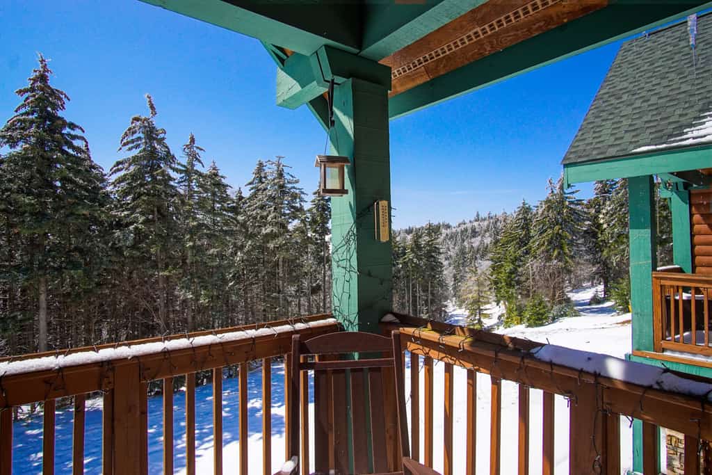 Camp Four 23: Pet Friendly,  Slope side, Gas Fireplace.