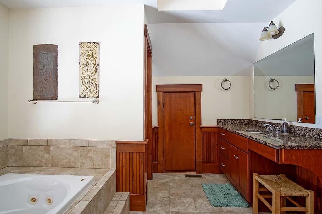 4 Br: Sanctuary 11